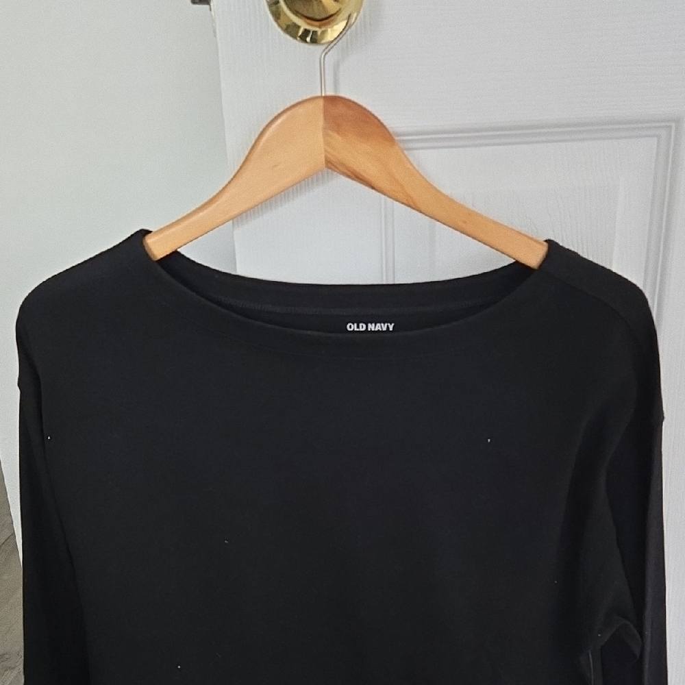 Old Navy Classic Black Crew Neck Top